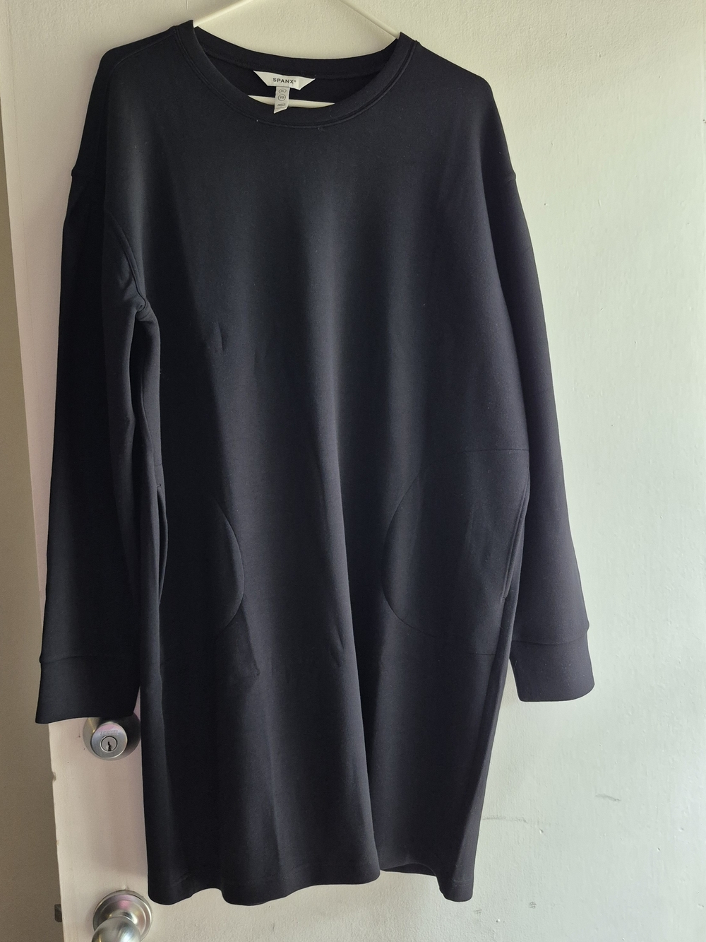 SPANX Black Crewneck Top XL New With Tags Long Length Pockets Ladies Cozy Shirt